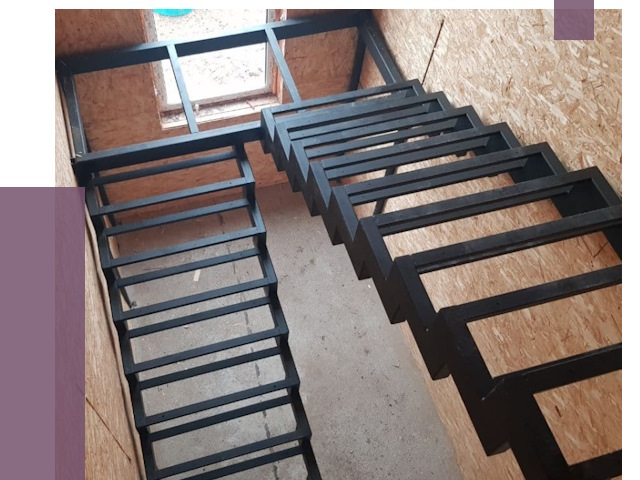 Демонтаж лестниц на металлокаркасе в Пушкине от 7469 руб. за м²