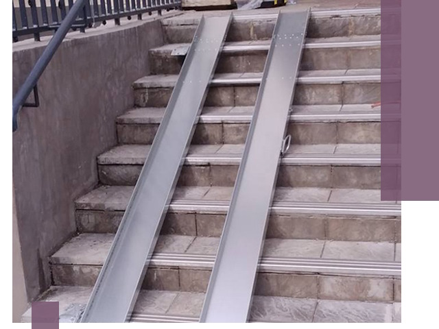 Демонтаж откидных пандусов профессионально в Пушкине