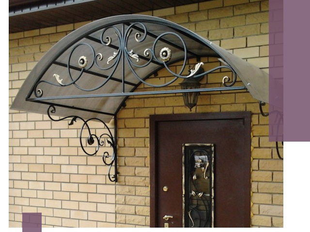 Изготовление козырьков из металла под ключ в Пушкине