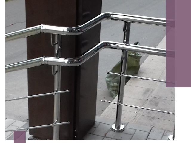 Монтаж поручней из нержавеющей стали в Пушкине качественно и быстро